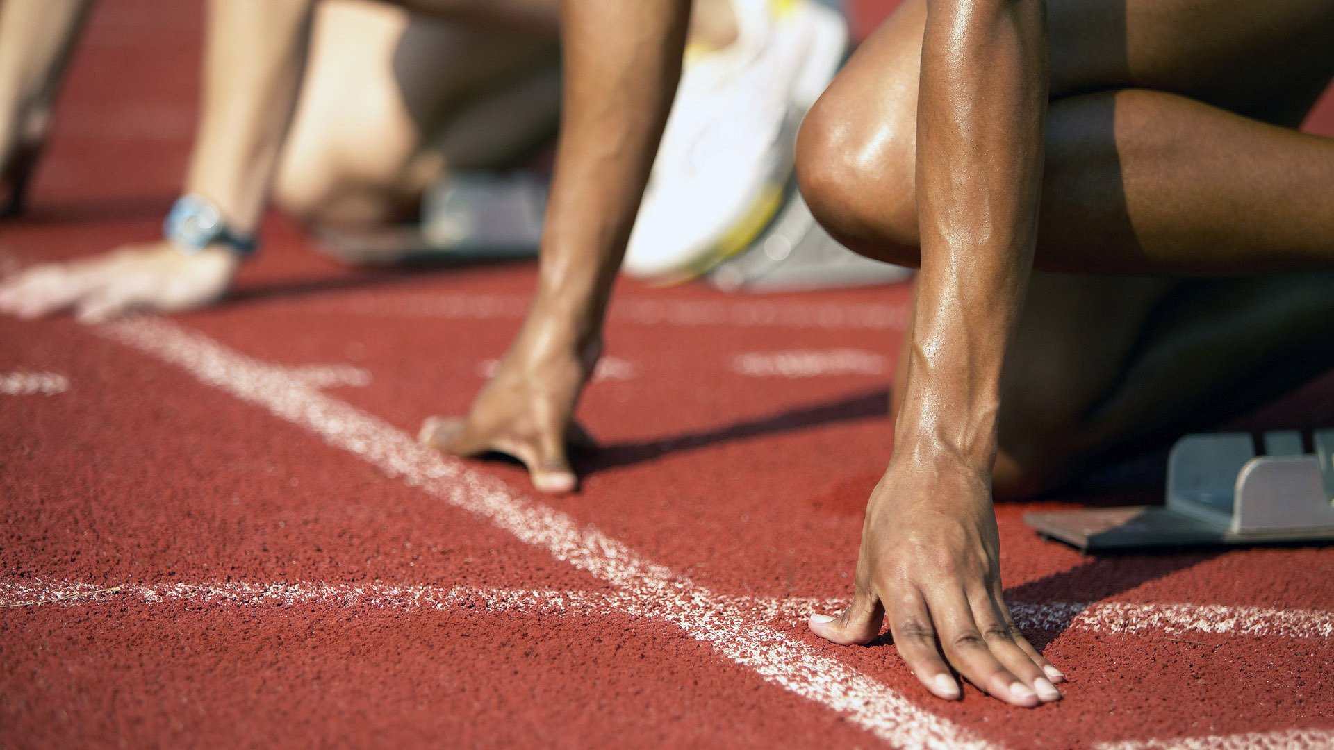 F1品牌合作:跨界联名的新潮流,f1都有哪些品牌