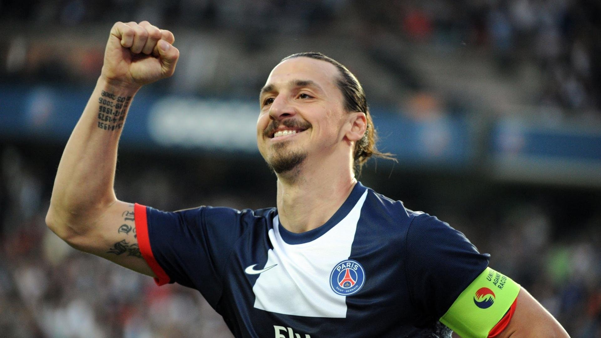 中国足球试点“球迷责任区”，维护赛场秩序，中国足球球迷文化